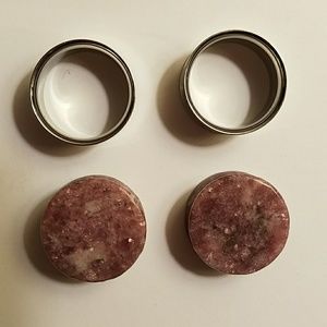 3/4" (19mm) plugs and tunnels